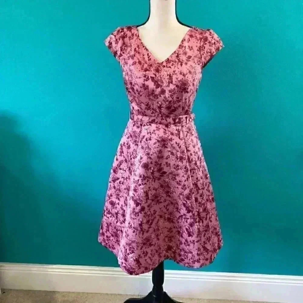 Gal Meets Glam Elle floral satin dress in size 2P